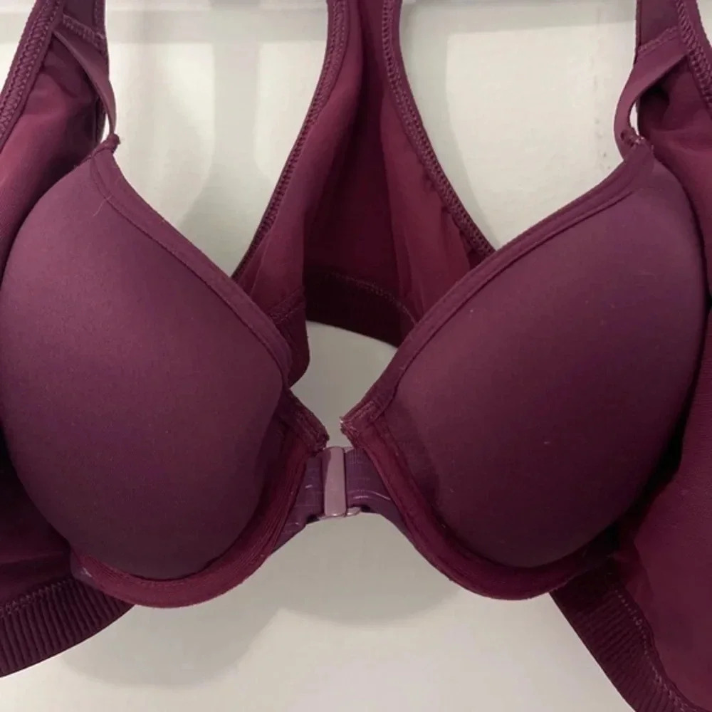Victoria’s Secret VSX Sport Bra 34B Purple Front Closure Zip Underwire Racerback - Picture 11 of 15